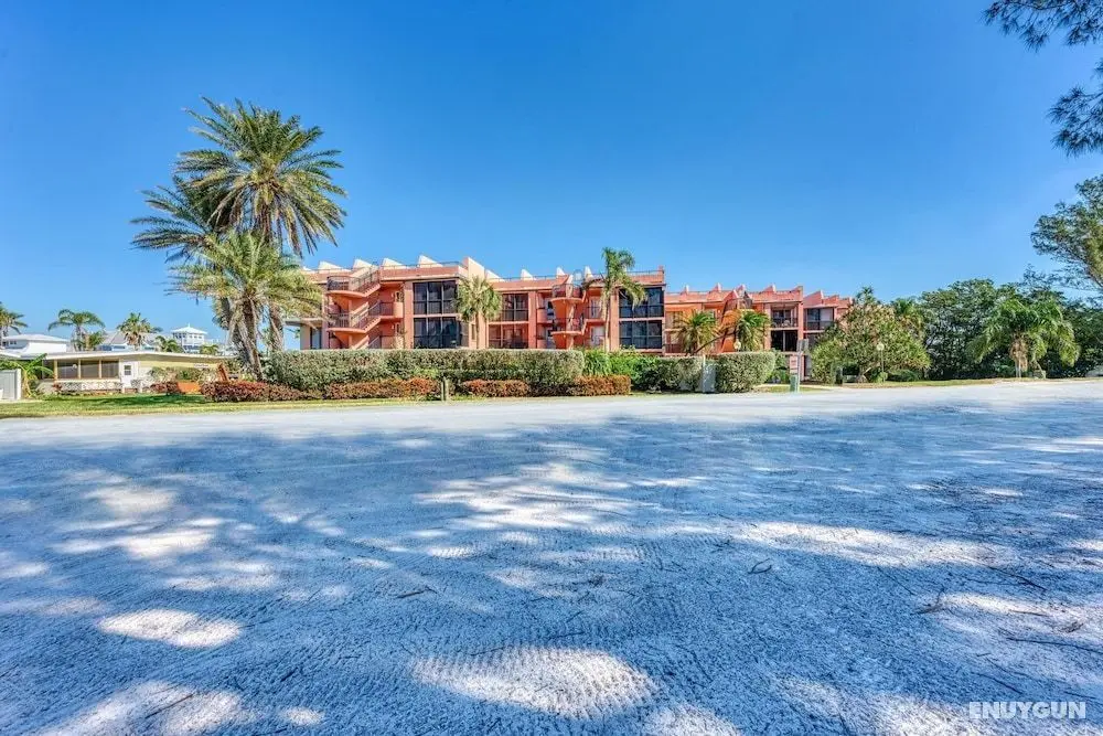 Coquina Tropics-2 Bedrooms-plus Den-2 Bathroom-water Views From Every Room - Öne Çıkan Resim