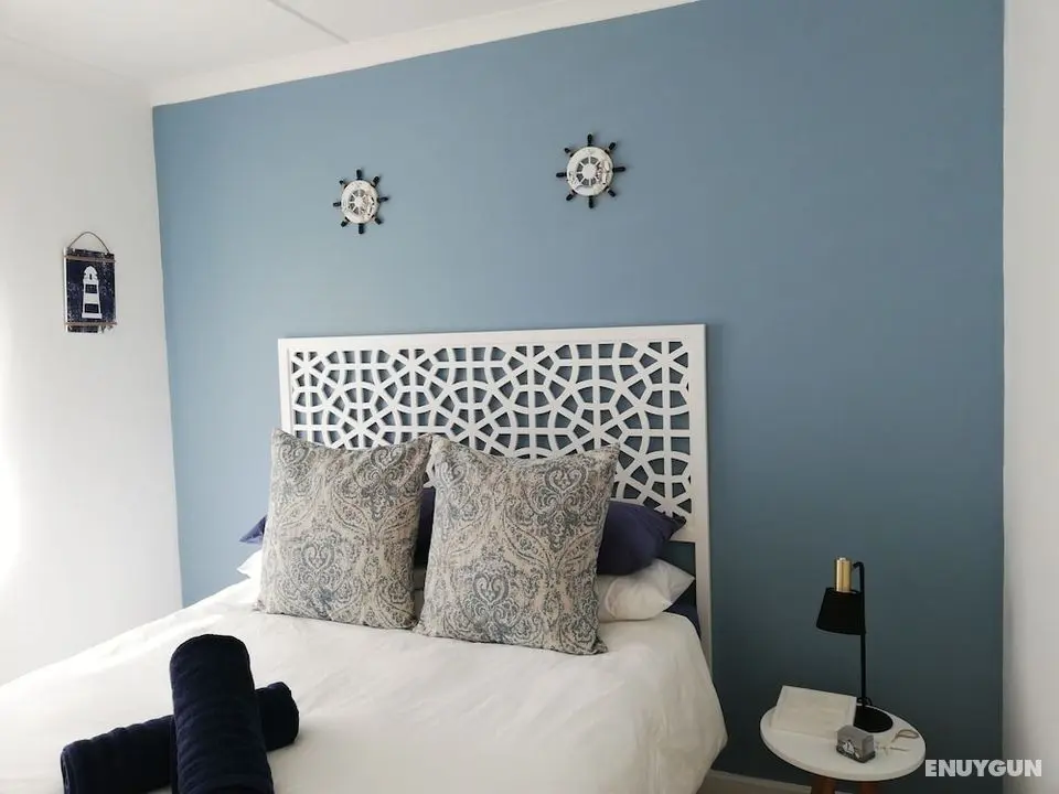 Coral Sands on Muizenberg - Öne Çıkan Resim