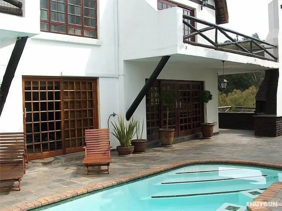 Coral Tree Inn - Havuz