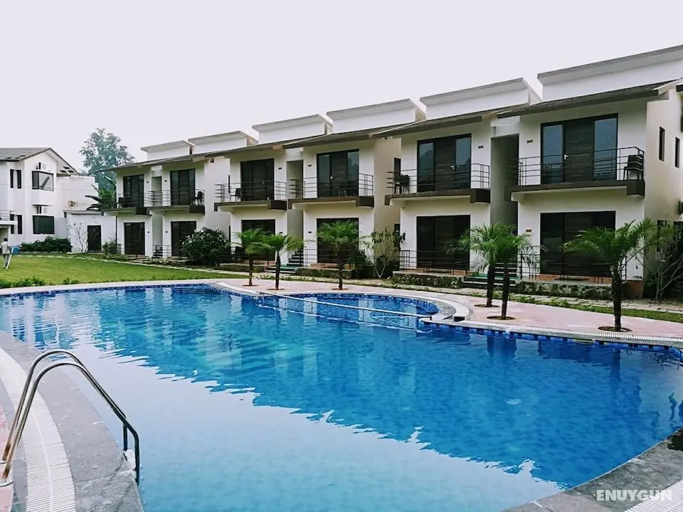 Corbett Panorama Resort - Havuz
