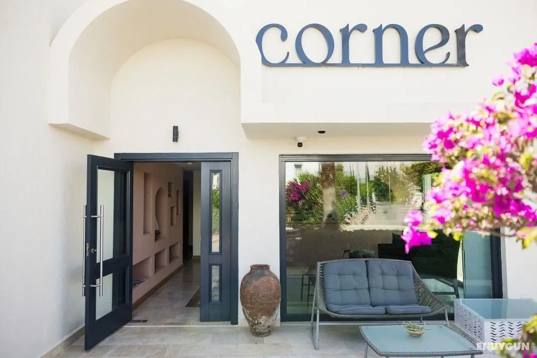 The Corner Hotel - Dış Mekan