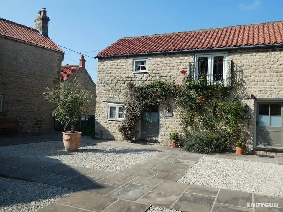 The Cornmill Stable Cottages - Dış Mekan
