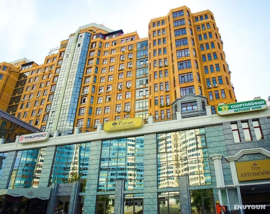 Corona Hotel & Apartments - Dış Mekan