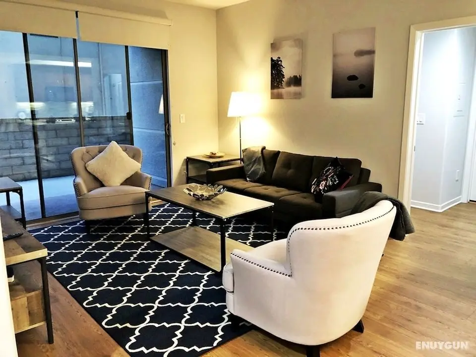 Corporate Apartments near Santa Monica - Öne Çıkan Resim