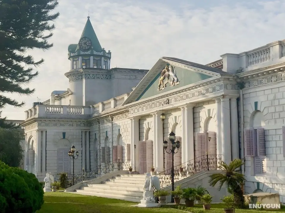 Cossimbazar Palace of the Roys Rajbari - Öne Çıkan Resim