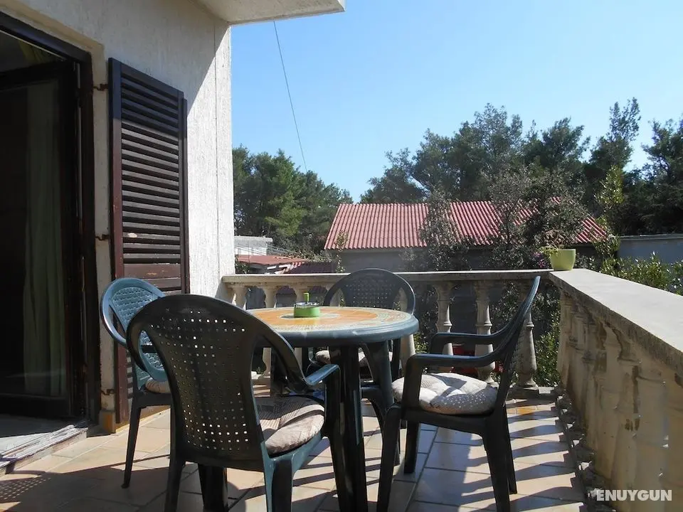 Cosy Apartment Elena Near Center - Havuz