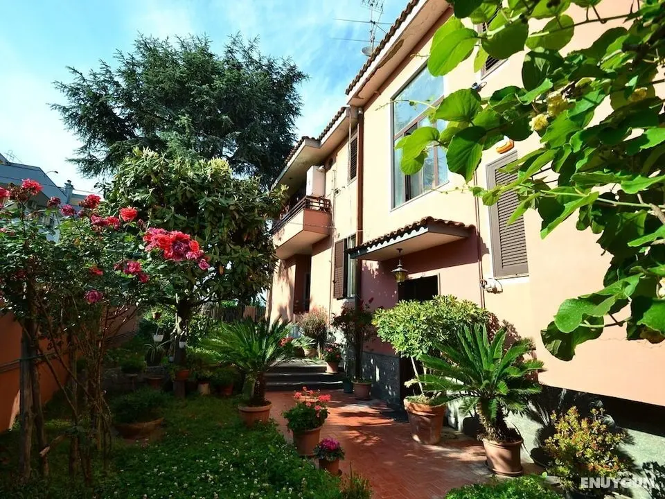 Cosy Holiday Home in Pompei With Garden - Öne Çıkan Resim