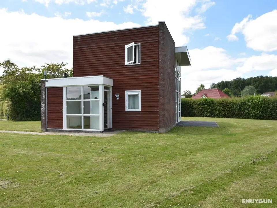 Cosy Holiday Home in Zeewolde With Shared Pool - Öne Çıkan Resim