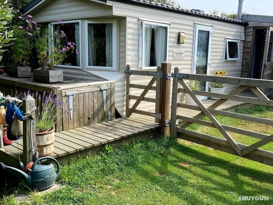 Cosy, Quiet Static Caravan, Mawgan Porth, St Eval - Öne Çıkan Resim