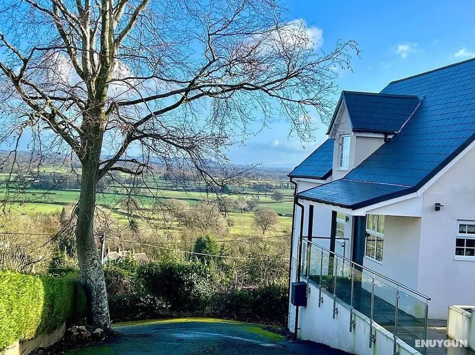 Cottage With Stunning Views and hot tub - Öne Çıkan Resim