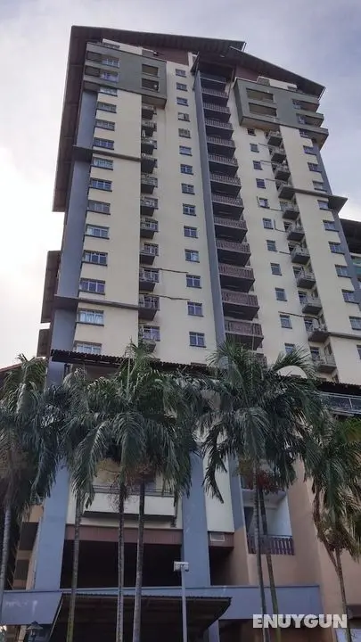 Couchbee at Perdana Exclusive Condominium - Öne Çıkan Resim