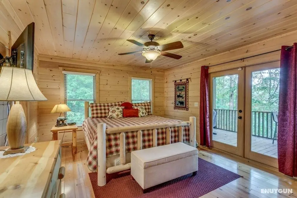 Country Dreams- Mtn View Near Ocoee River - Oda