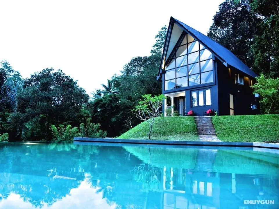 The Country House - Öne Çıkan Resim