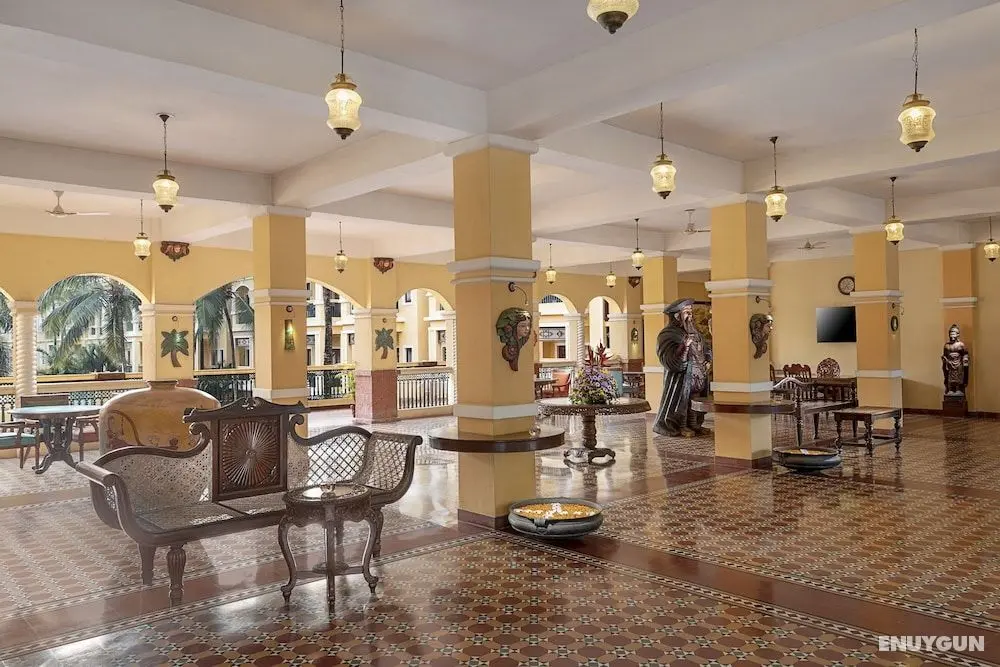 Country Inn & Suites by Radisson, Goa Candolim - Lobi