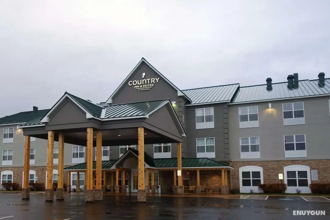 Country Inn & Suites by Radisson, Houghton, MI - Genel