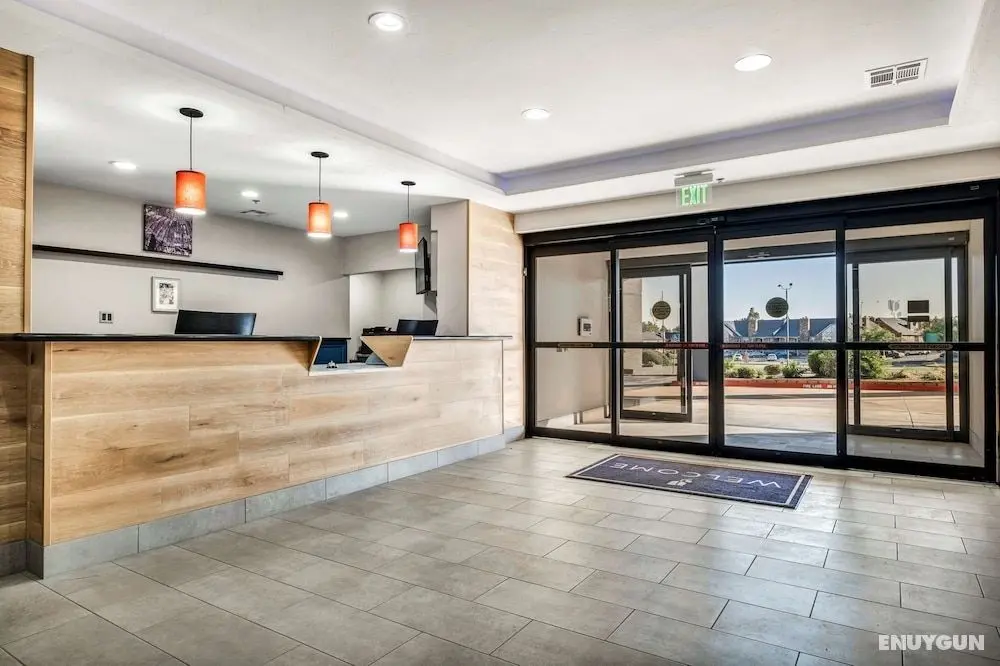 Country Inn & Suites by Radisson, Oklahoma City at Northwest Expressway, OK - Lobi