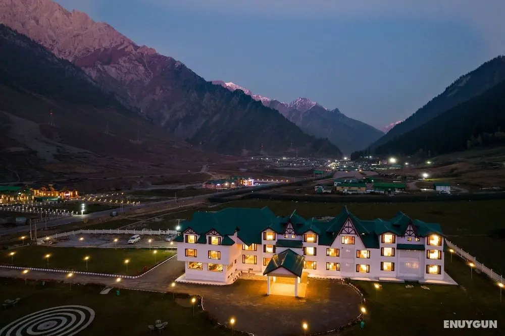 Country Inn & Suites by Radisson, Sonamarg - Dış Mekan