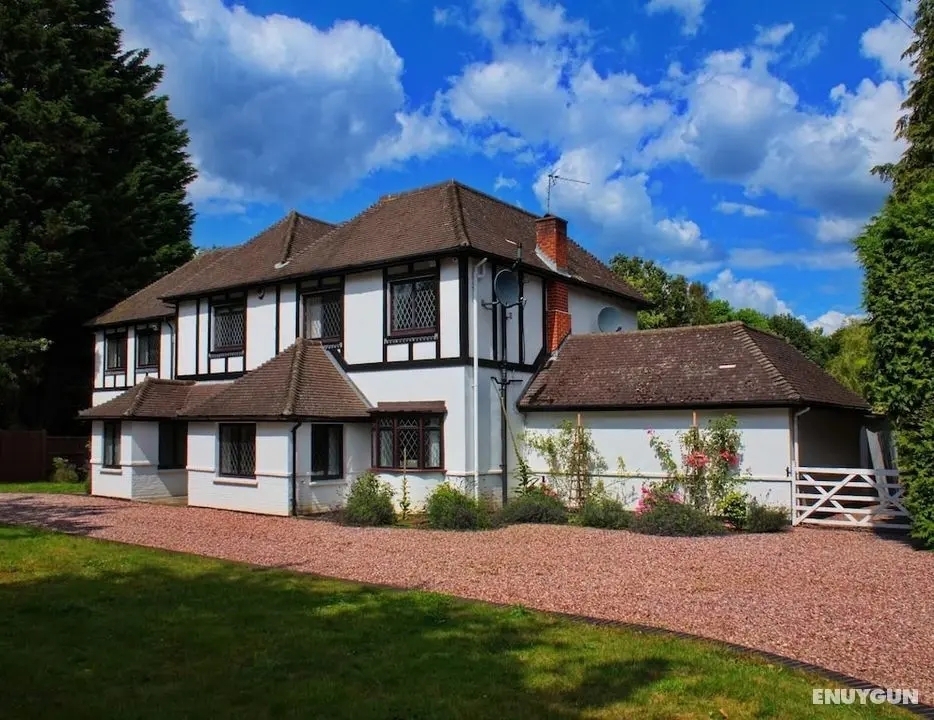 Countryside Escape With Stunning Garden in Surrey - Öne Çıkan Resim