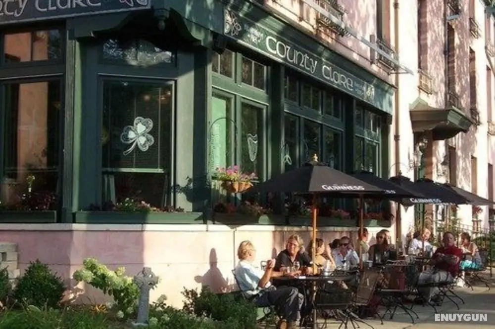 County Clare Irish Hotel & Pub - Dış Mekan