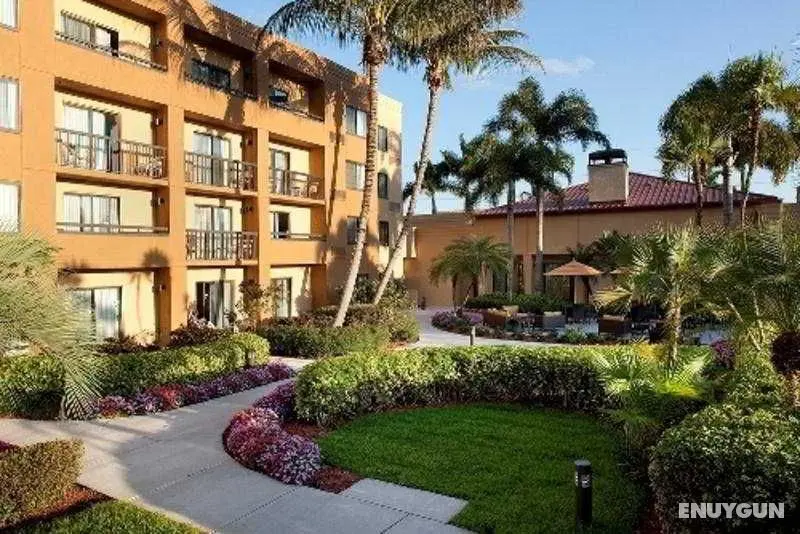 Courtyard by Marriott Boca Raton - Genel