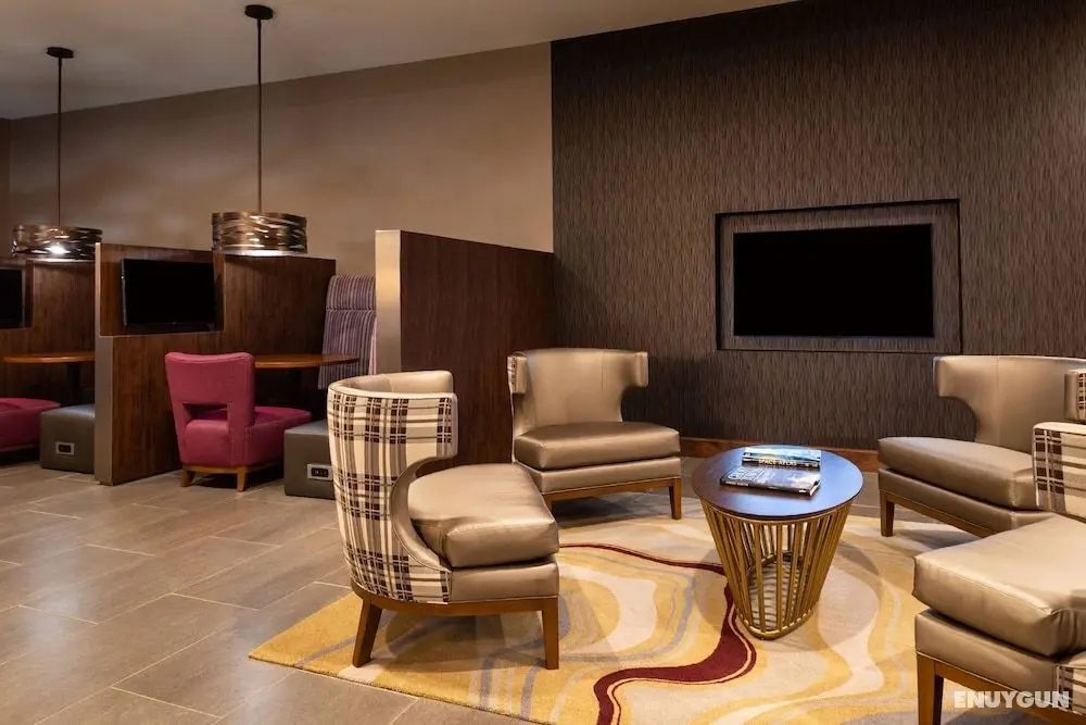 Courtyard by Marriott Charlotte Northlake - Lobi