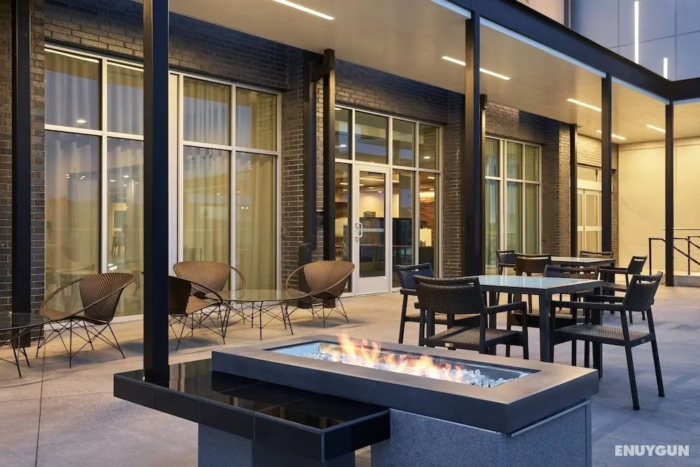 Courtyard by Marriott Denver Aurora - Dış Mekan