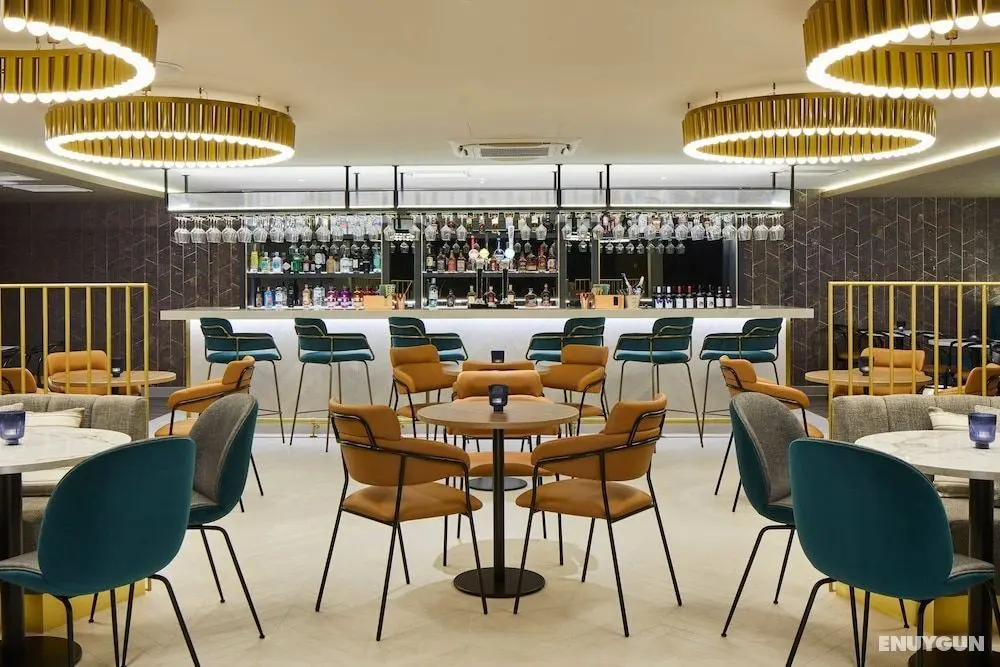 Courtyard by Marriott London Heathrow Airport - Öne Çıkan Resim