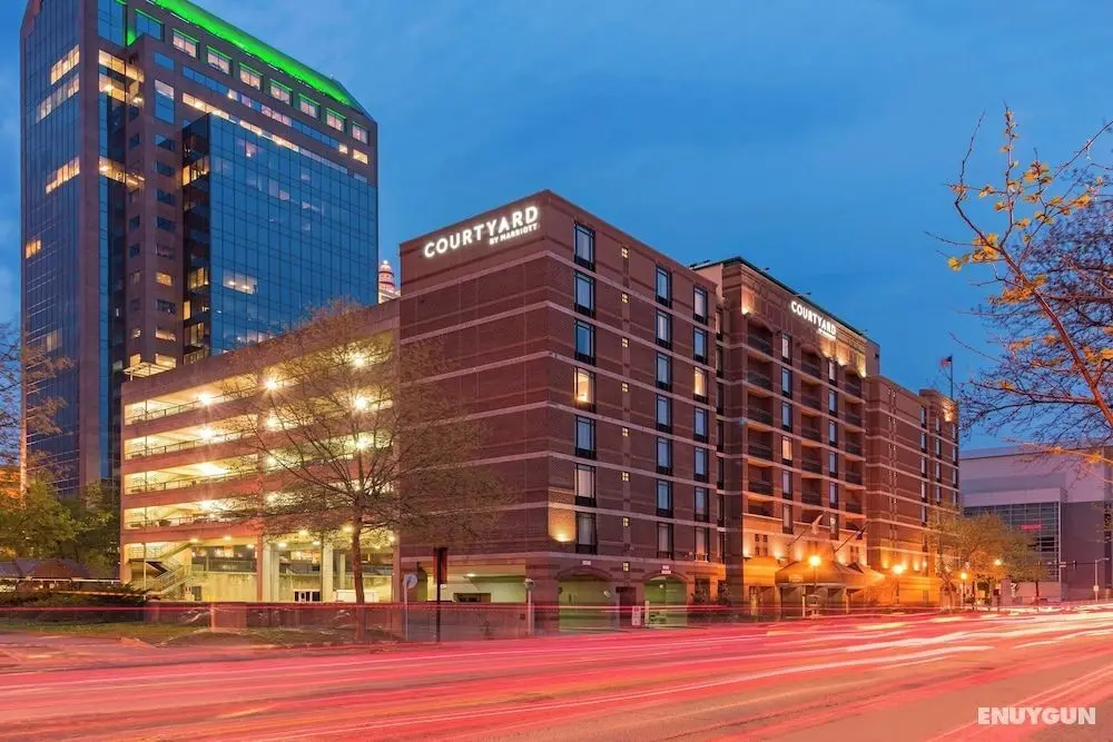 Courtyard by Marriott Louisville Downtown - Dış Mekan