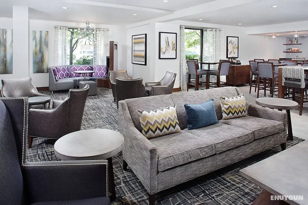 Courtyard by Marriott Manchester - Boston Regional Airport - Öne Çıkan Resim