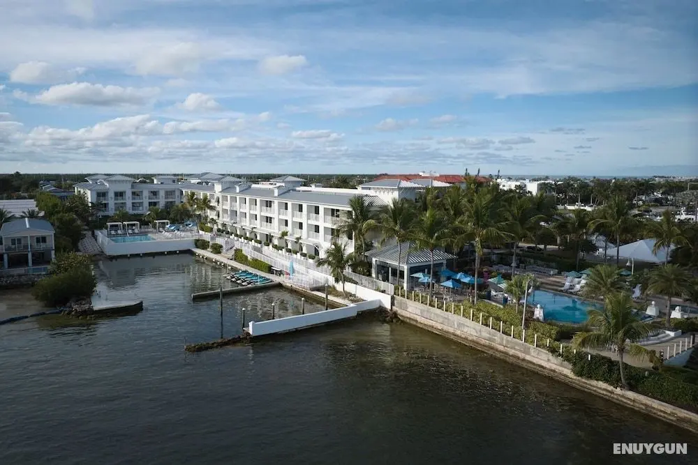 Courtyard by Marriott Marathon Florida Keys - Dış Mekan