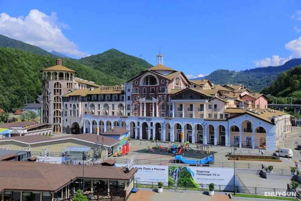 Courtyard by Marriott Sochi Krasnaya Polyana - Dış Mekan