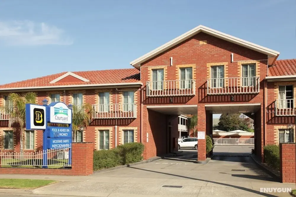 Courtyard Motor Inn - Öne Çıkan Resim