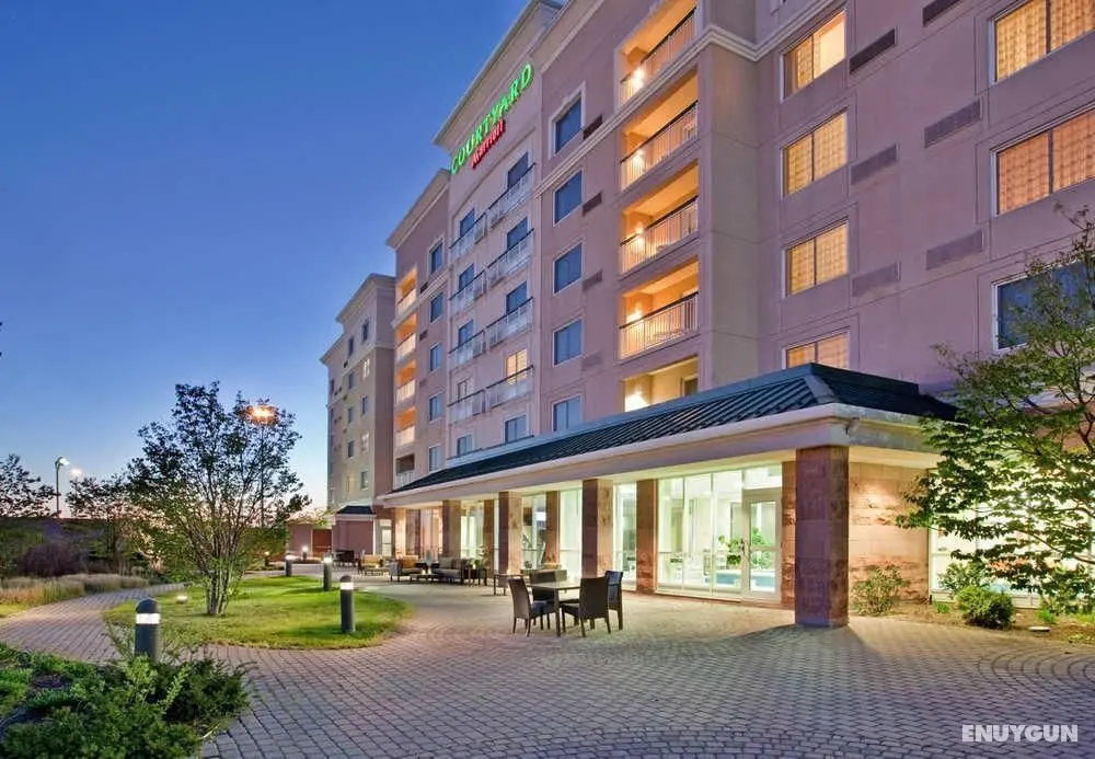 Courtyard Toronto Vaughan - Genel