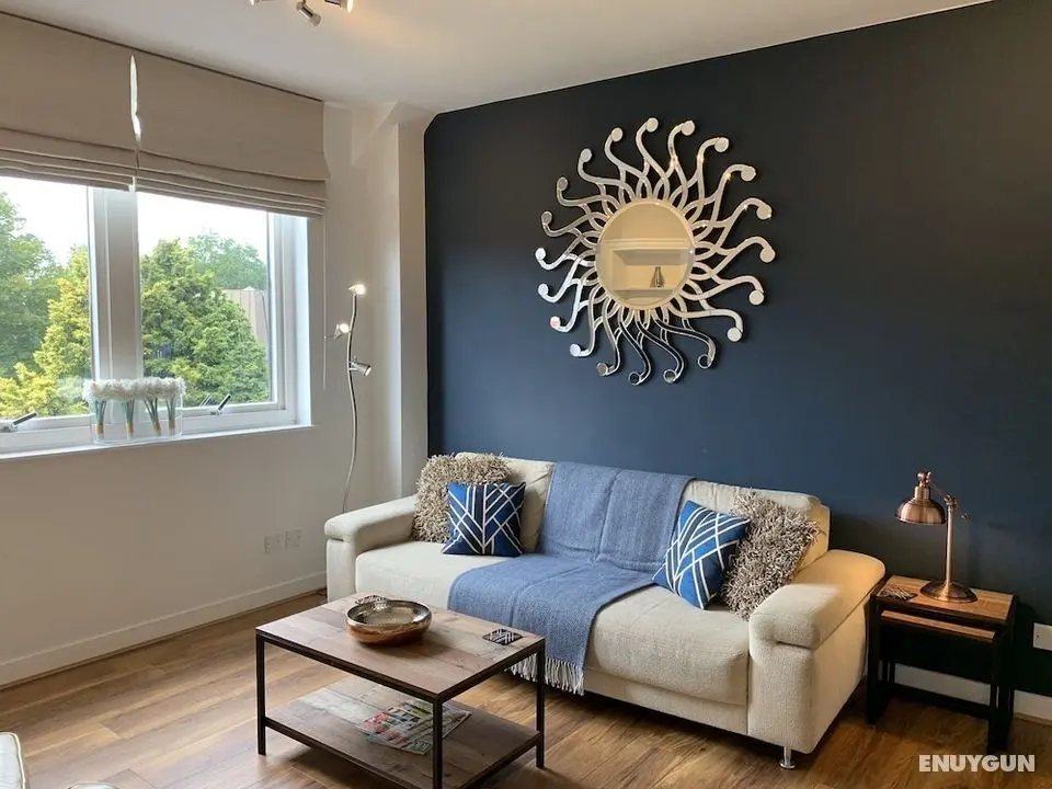 The Courtyard, Windsor, 2 Beds - Öne Çıkan Resim