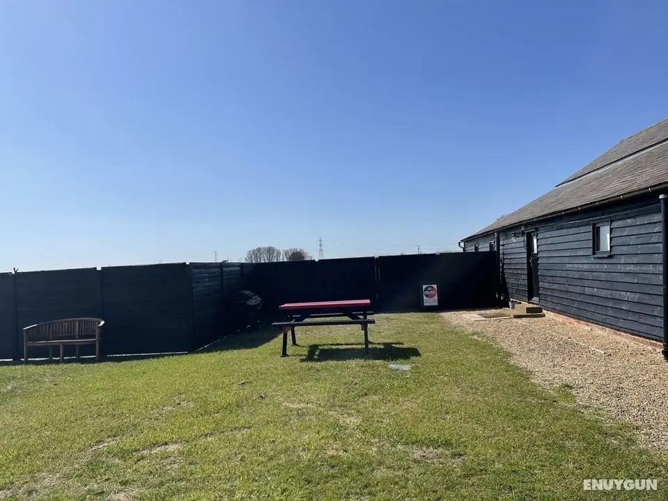 THE COW Shed 2-bed Apartment in Bradwell on Sea - Öne Çıkan Resim