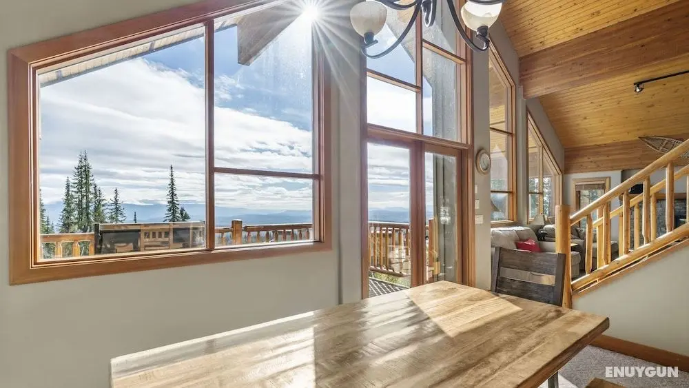 Coyote Creek - Large Ski In/Ski Out Chalet with Amazing Views & Private Hot Tub - Öne Çıkan Resim