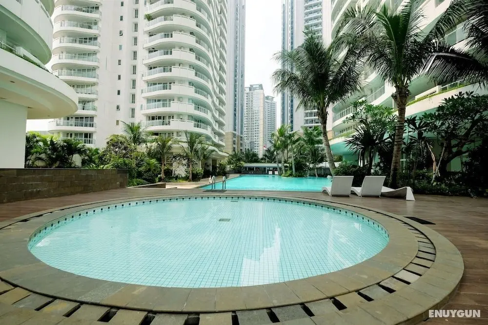 Cozy 1BR Royale Springhill Apartment with City View - Havuz