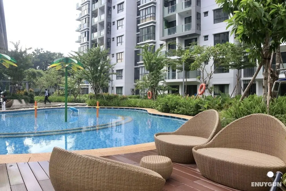 Cozy 2 Bedroom Apartment in Ho Chi Minh City - Havuz