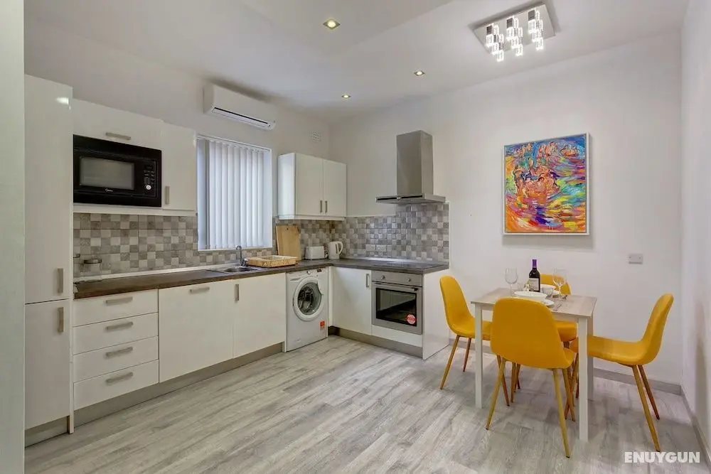Cozy Apartment in an Amazing Location - Öne Çıkan Resim