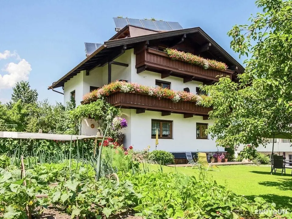 Cozy Apartment in Fügen With Balcony, Garden, Grill, Heating - Öne Çıkan Resim