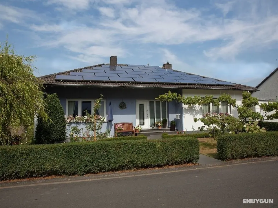 Cozy Apartment in Niederehe Eifel near Forest - Öne Çıkan Resim