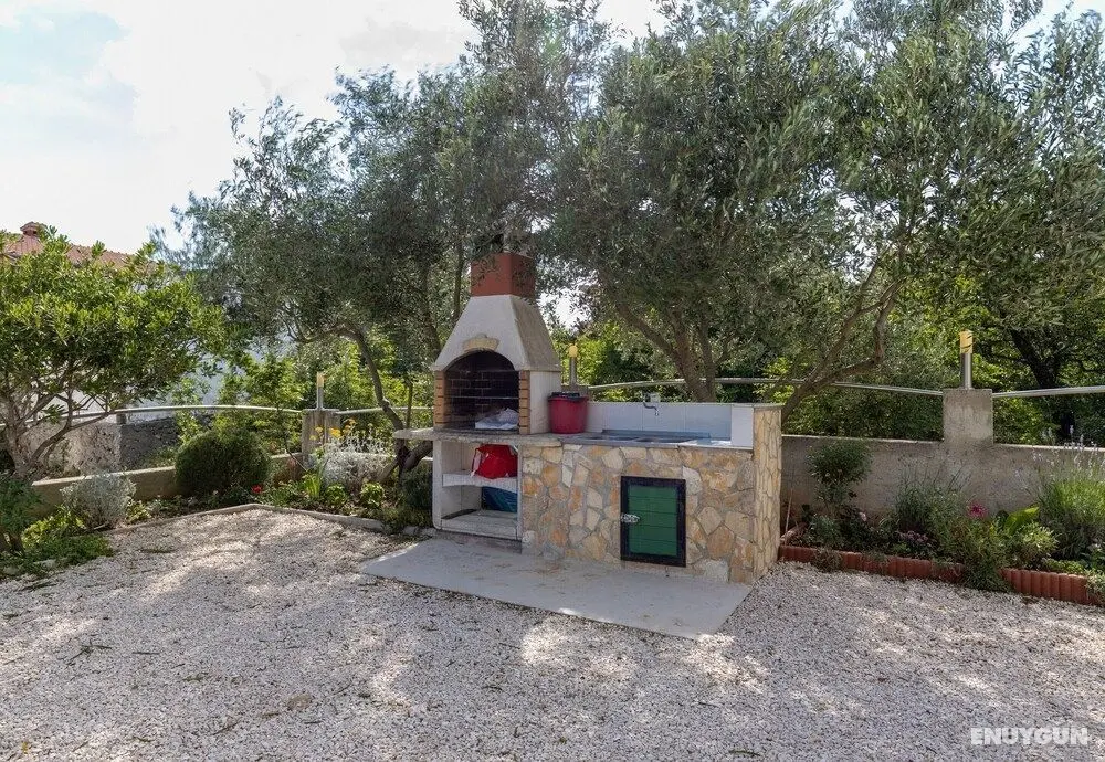 Cozy Apartment Paklenica 1 - Dış Mekanlar