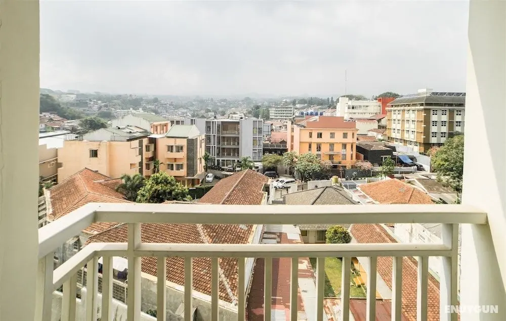 Cozy Apartment @ Parahyangan Residence - Oda Manzaraları