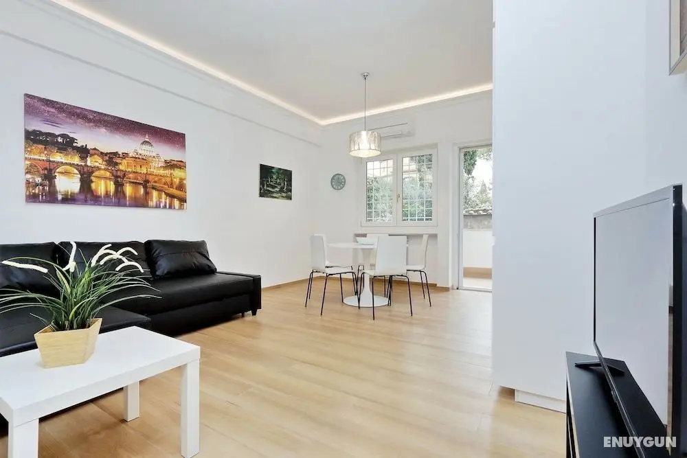 Cozy Domar - My Extra Home - Öne Çıkan Resim
