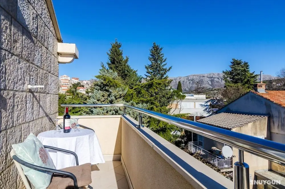 Cozy Duplex Apartment A2, in a Stone Built House, Sunset Beach Near Dubrovnik - Dış Mekan