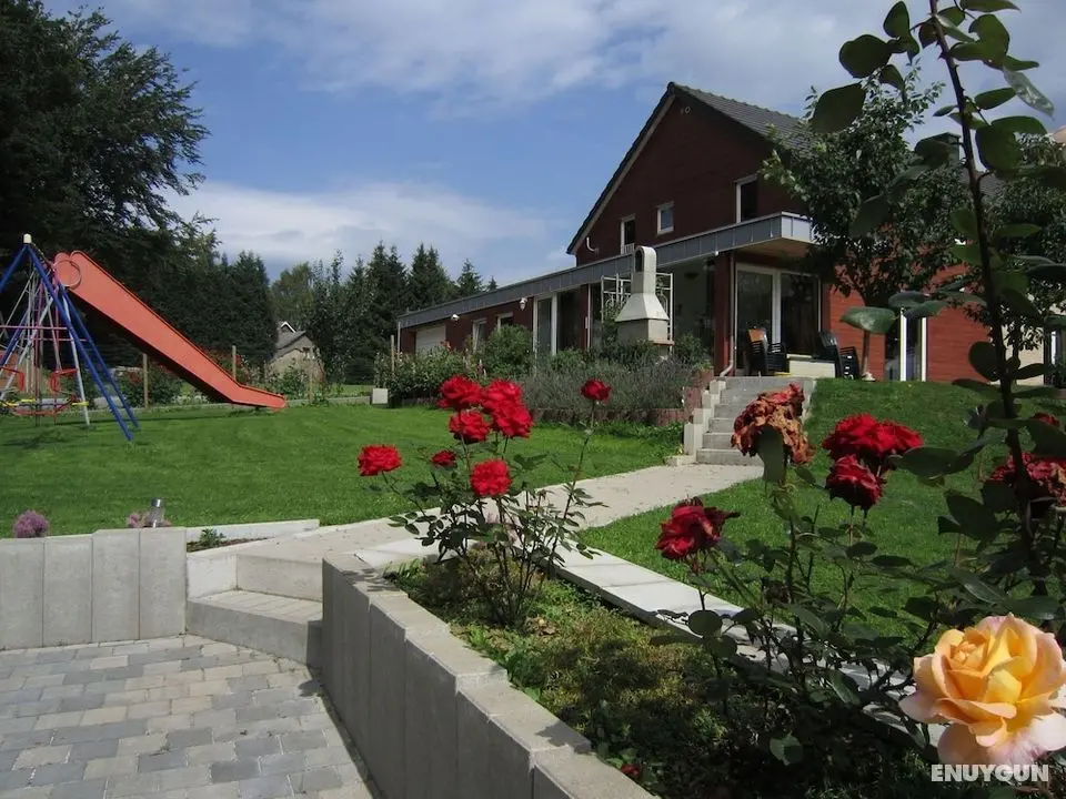 Cozy Holiday Home in Robertville With Sauna - Öne Çıkan Resim