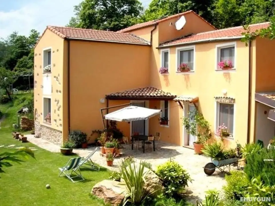 Cozy Holiday Home in Vezzi Portio With Swimming Pool - Öne Çıkan Resim