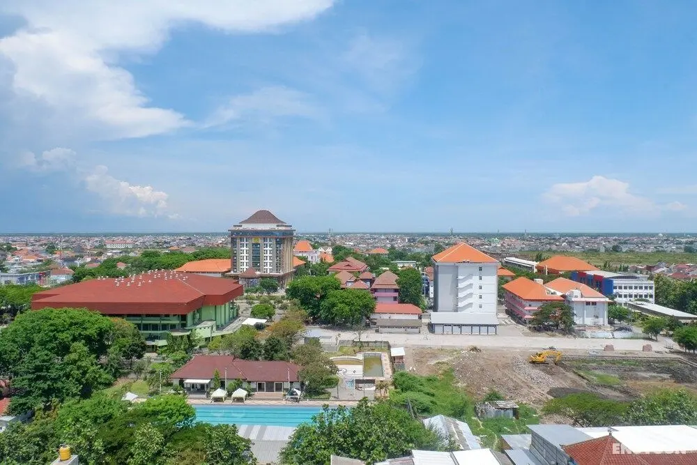 Cozy Living Studio Apartment At Puri Mas - Konum Öne Çıkanlar