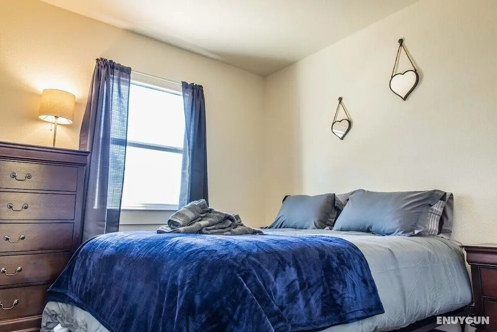 Cozy Oakland 2 Bedroom w/ Backyard - Oda