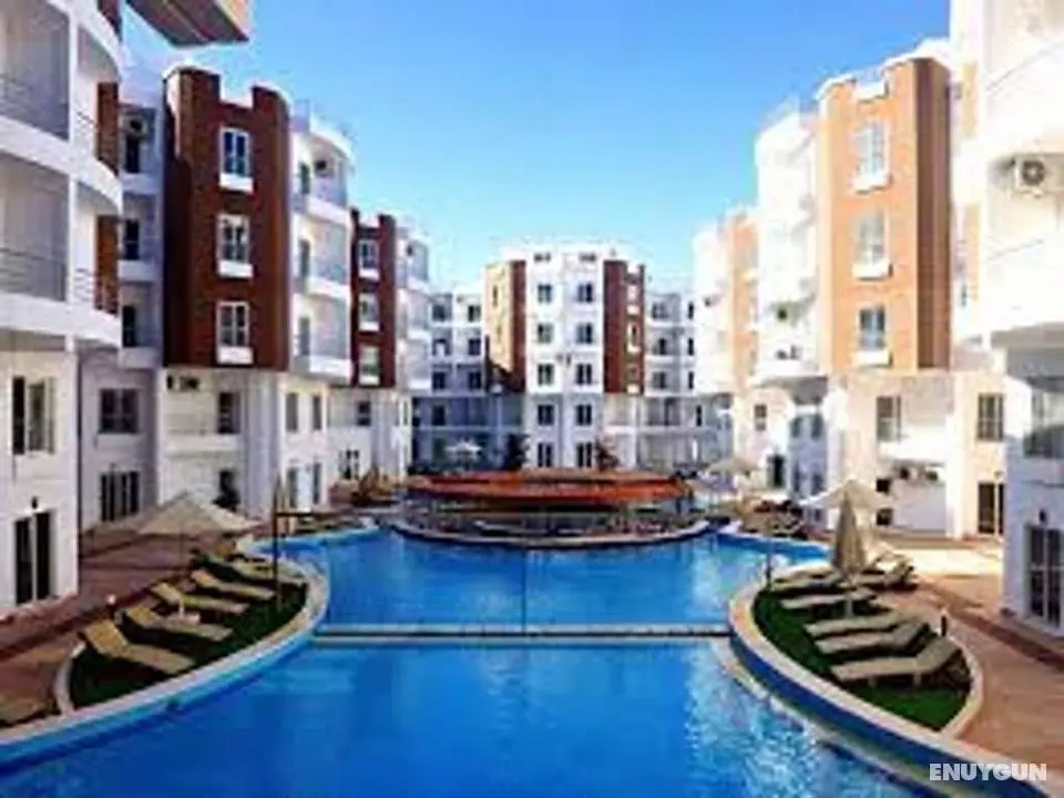 Cozy Pool Level 1-bed Apartment - Öne Çıkan Resim